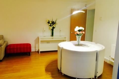 3 bedroom flat for sale, Regent Court, North Bank, St Johns Wood, NW8