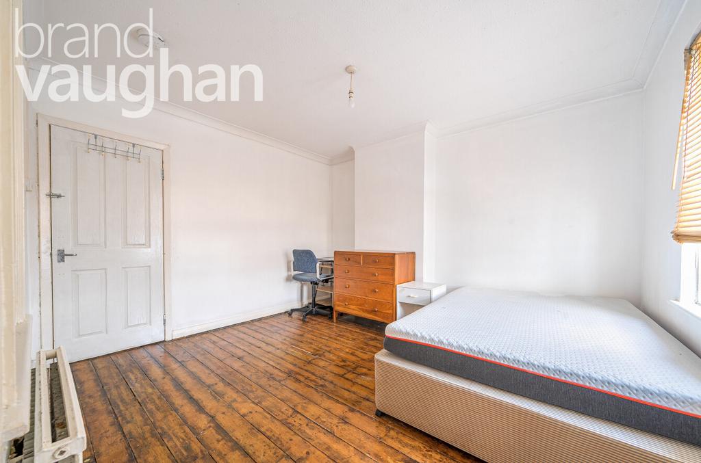 F0532d2d-d4c7-42e...