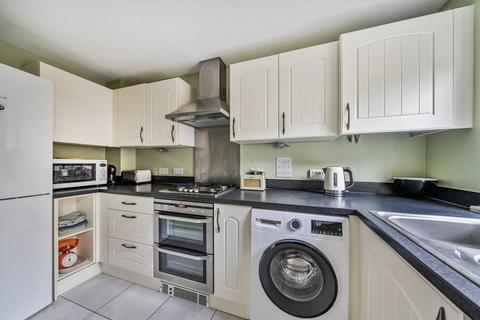 Meadow Way, Surrey RH6