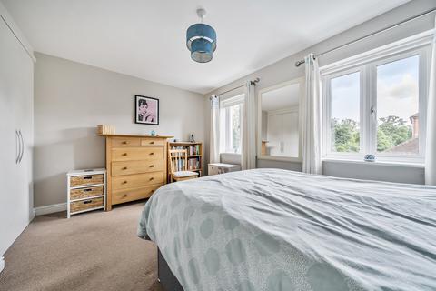 undefined, Meadow Way, Surrey RH6