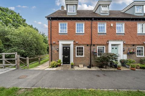undefined, Meadow Way, Surrey RH6
