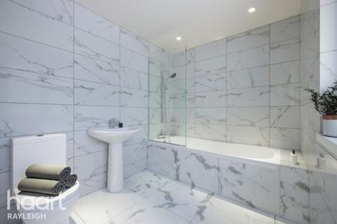 1 bedroom flat for sale, Arterial Road, Rayleigh