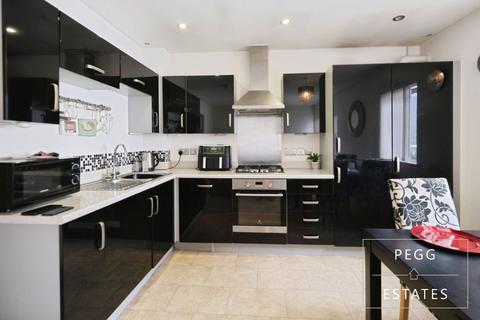 undefined, Maple Place, Torquay