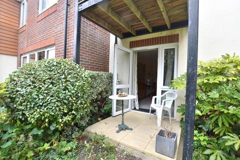1 bedroom flat for sale, Branksomewood Road, Fleet GU51