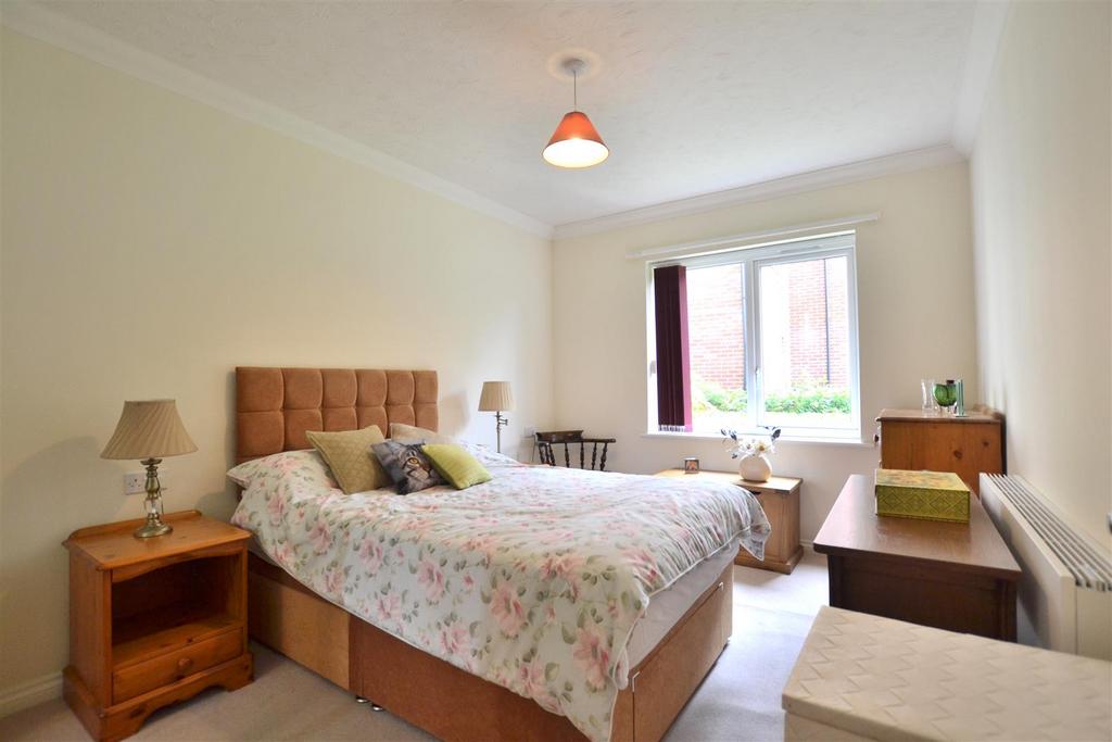 Bedroom.JPG