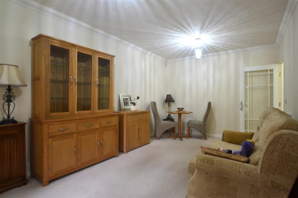 New living room 2 .JPG