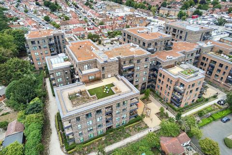 2 bedroom flat for sale, 4 Earl Haig Close, Hounslow TW4