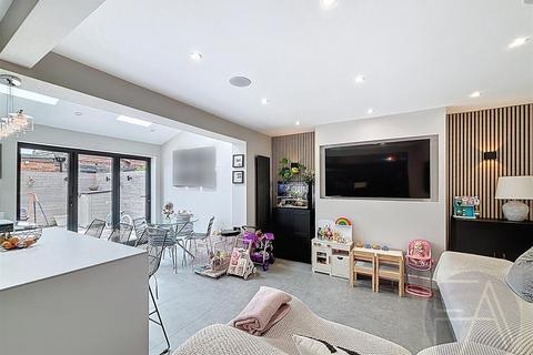 undefined, Leybourne Avenue, Southport PR8