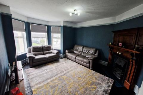 7 bedroom end of terrace house for sale, 34 Belgrave Road, Fairbourne, LL38 2AZ
