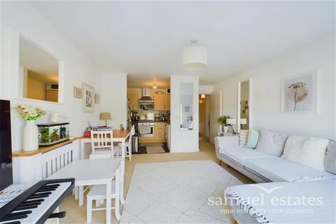 2 bedroom flat for sale, High Street, Colliers Wood, London, SW19
