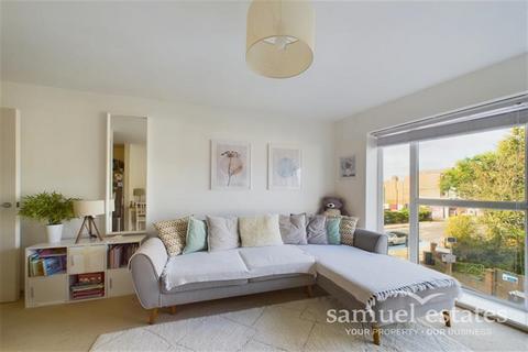 2 bedroom flat for sale, High Street, Colliers Wood, London, SW19