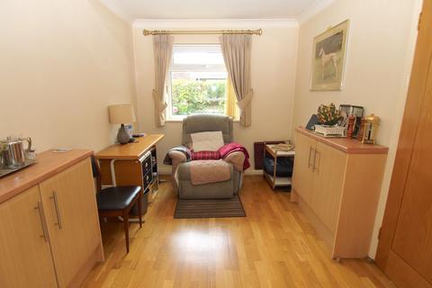 Gate Ways Chart Lane, Brasted, Westerham, TN16 1LN