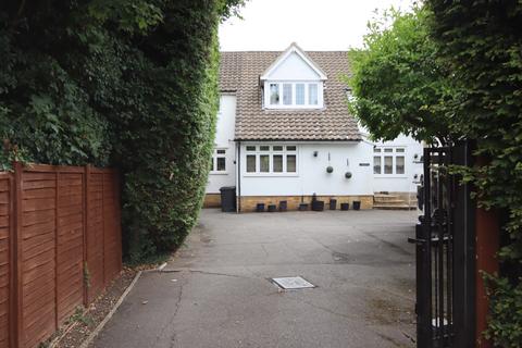 undefined, OLDFIELD CATCHMENT - Bray Road, Maidenhead