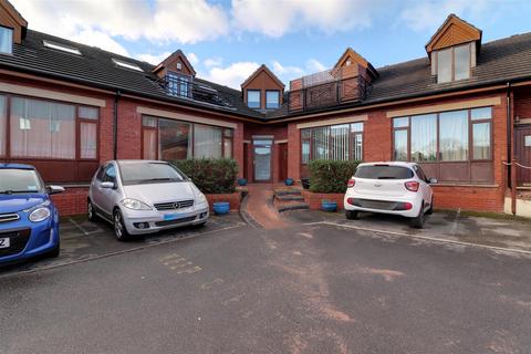 undefined, Elgin Court, High Street, Stonehouse