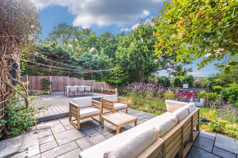 4 bedroom detached house for sale, Greystead Park, Wrecclesham, Farnham, GU10