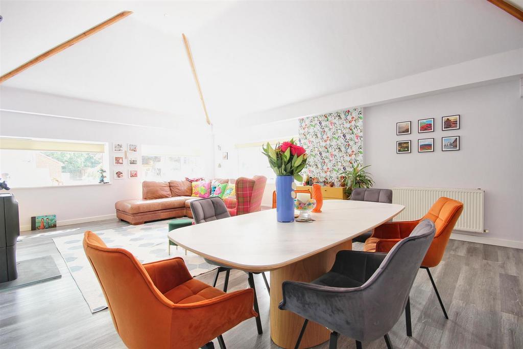 Lounge and dining room