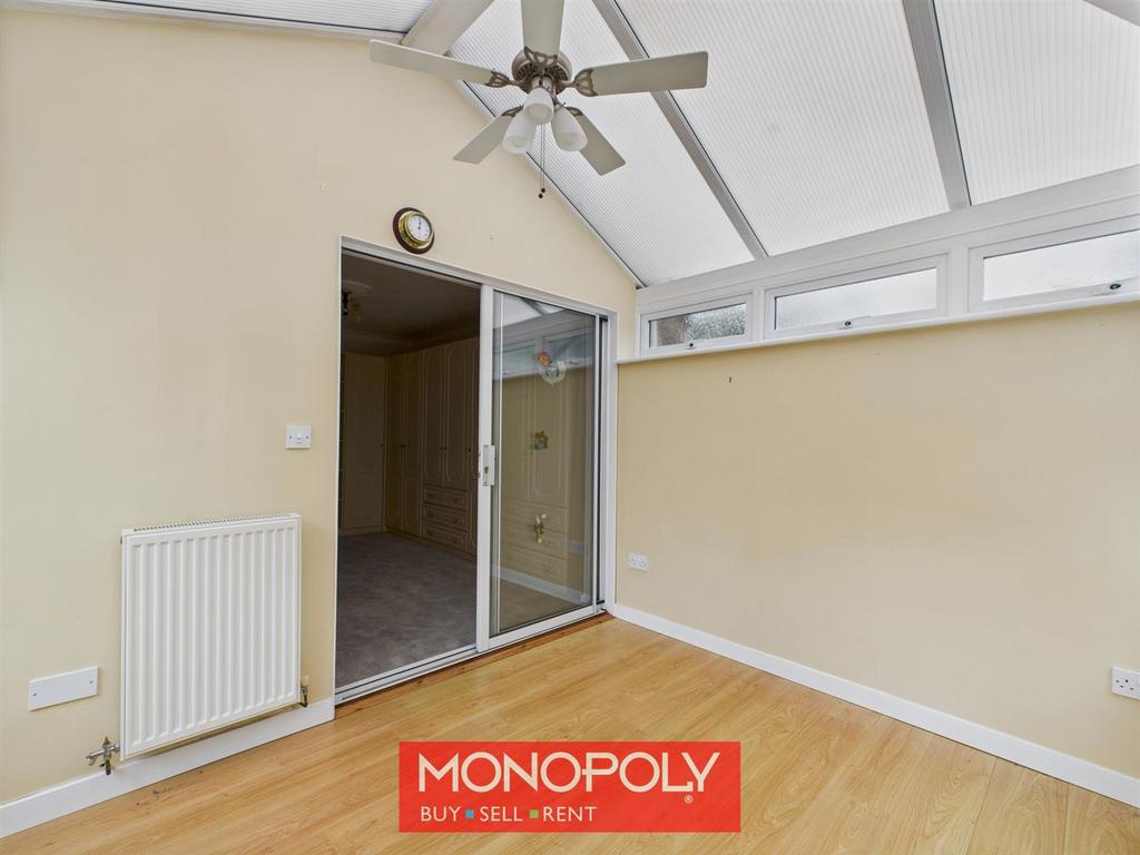 CAM01247 G0-PR0271-STILL011.jpg