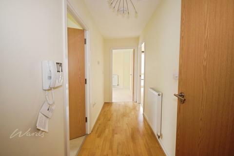 2 bedroom flat to rent, Springhead Parkway Northfleet DA11