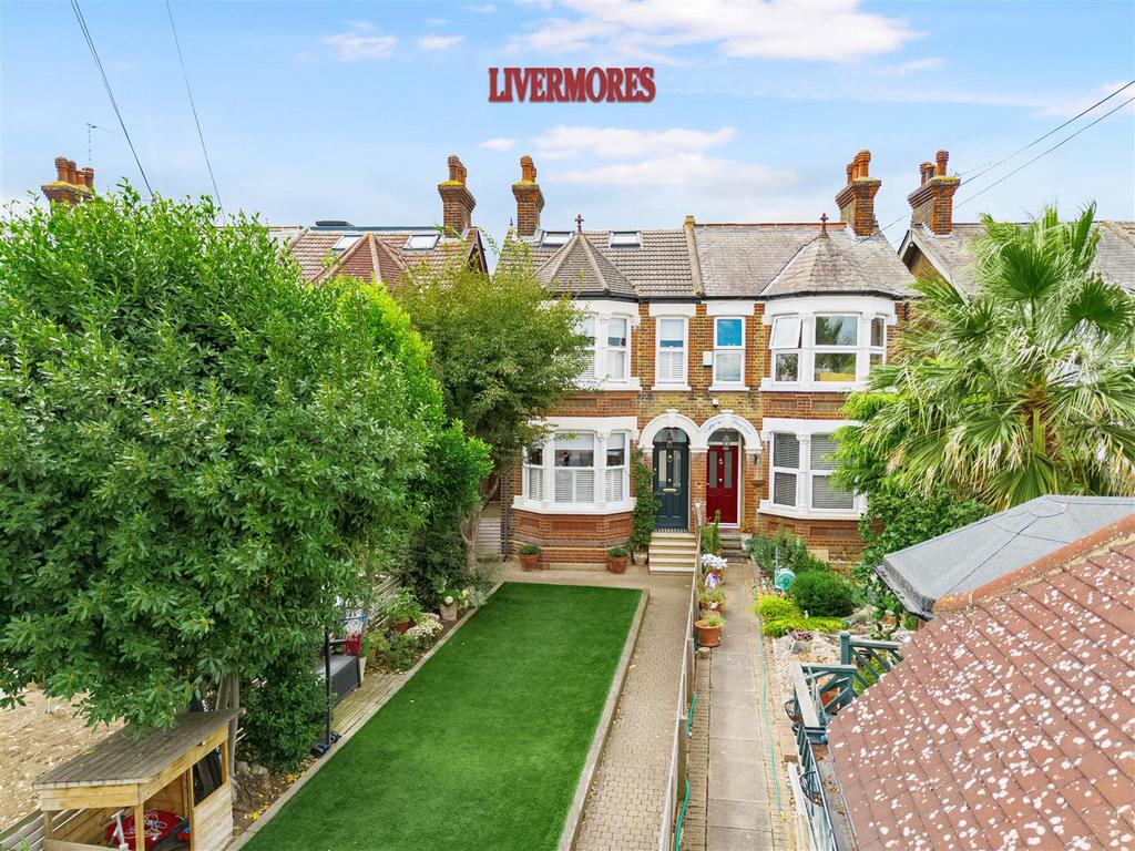 Front Garden.jpg