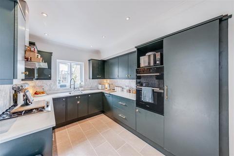 4 bedroom semi-detached house for sale, Priory Road, Dartford