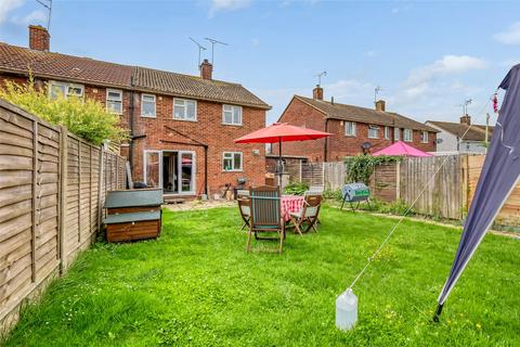24 Olivers Crescent, Great Wakering, Southend-on-sea, SS3 0ES