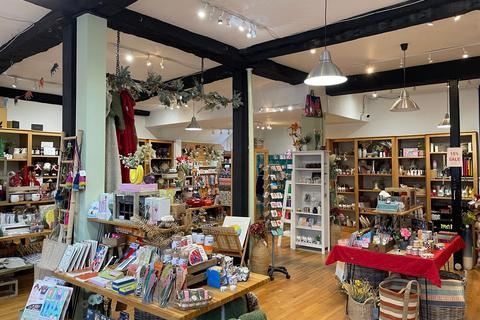 Retail property (high street) for sale, 28 Market Pl Salisbury SP1 1TL