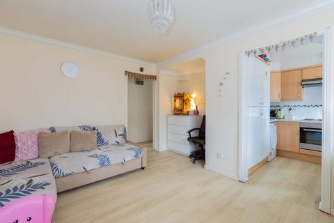 undefined, Grampian Way, Langley SL3