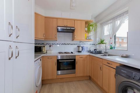 undefined, Grampian Way, Langley SL3