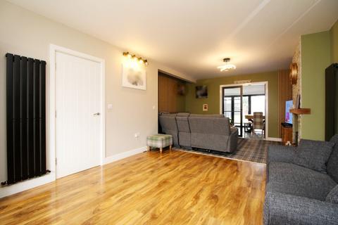 undefined, Mayfield Grove, Denbighshire LL18