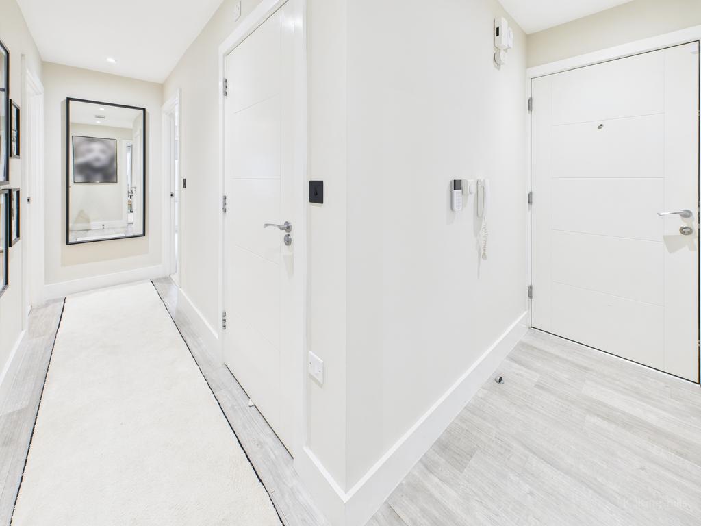 Cam02119 g0 pr0432 still011