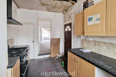 18 Carr View Avenue, Balby, Doncaster, DN4 8AX
