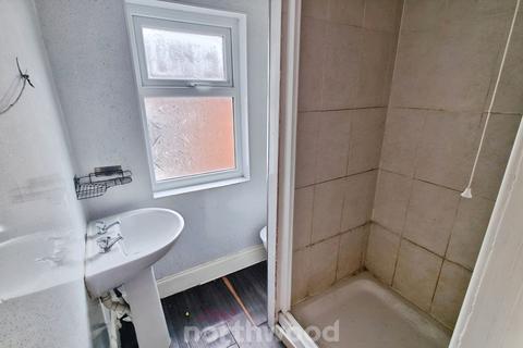 18 Carr View Avenue, Balby, Doncaster, DN4 8AX