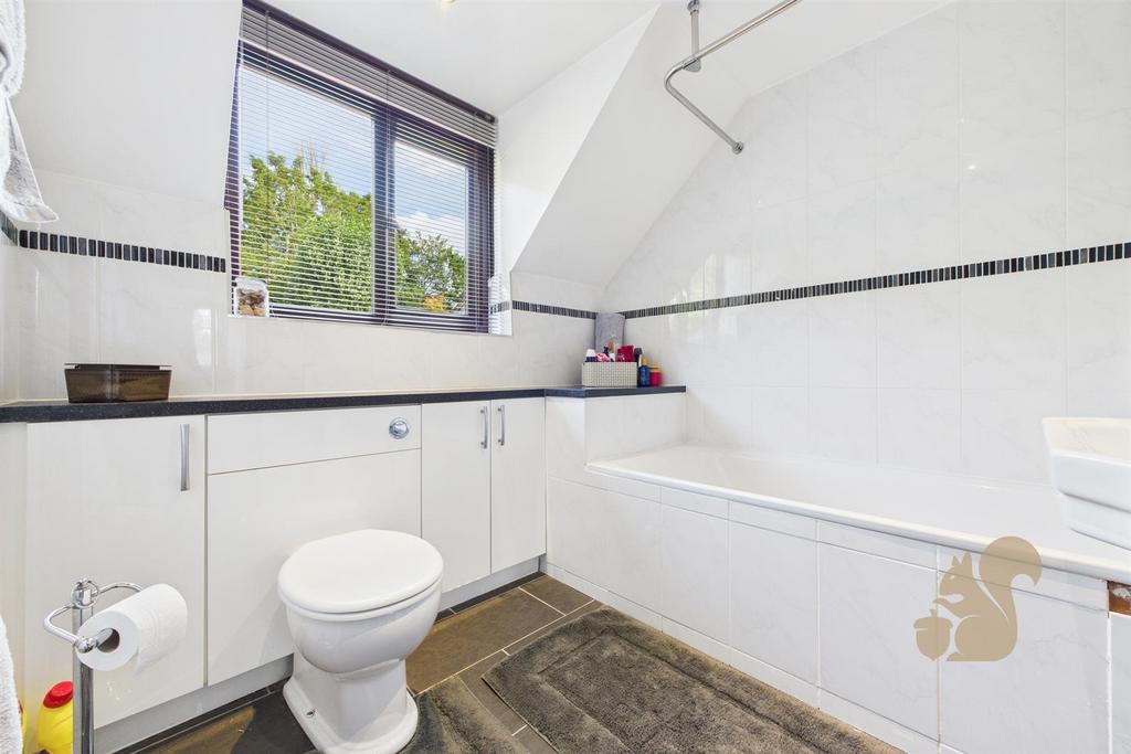 CAM03877 G0-PR0233-STILL009.jpg