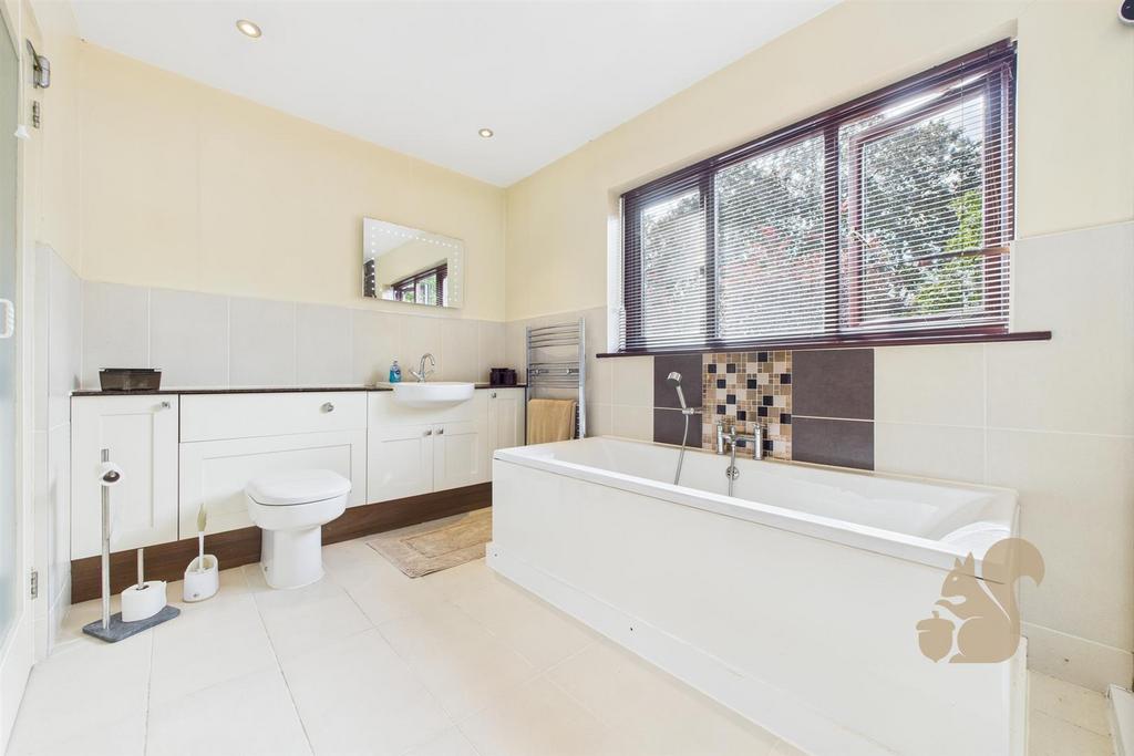 CAM03877 G0-PR0233-STILL005.jpg