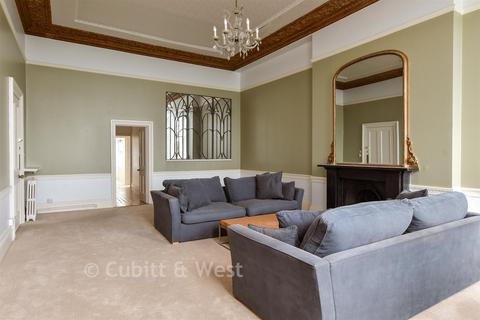 2 bedroom ground floor flat for sale, Chichester Terrace, Brighton, East Sussex