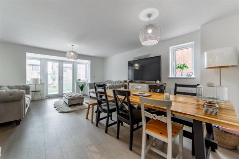 4 bedroom semi-detached house for sale, Elder Drive, West Meadow, Cramlington, NE23
