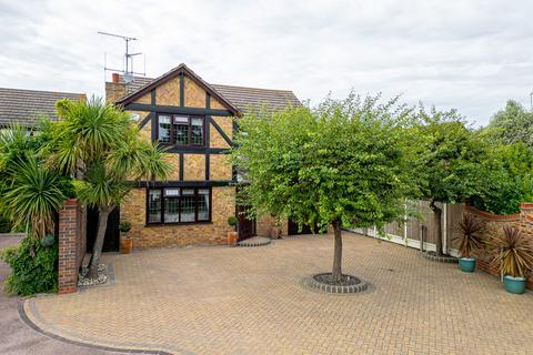 27 Buckland, Shoeburyness, Southend-on-sea, SS3 8BD