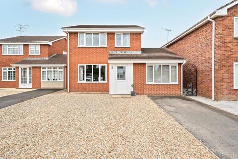 4 bedroom detached house for sale, Leominster,  Herefordshire,  HR6