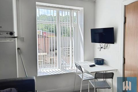 1 bedroom in a house share to rent, Black Zone, Zetland House, Huddersfield, HD1