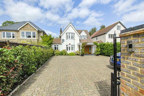 4 bedroom detached house for sale, Frays Avenue, West Drayton UB7