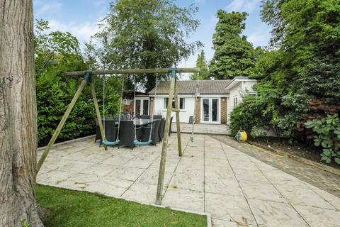 38 Frays Avenue, West Drayton, UB7 7AG