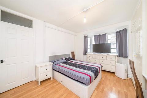 undefined, Amblecote Road, London SE12