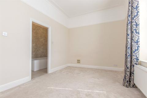 Flat 3, 30 Apsley Road, Bristol, BS8 2SS
