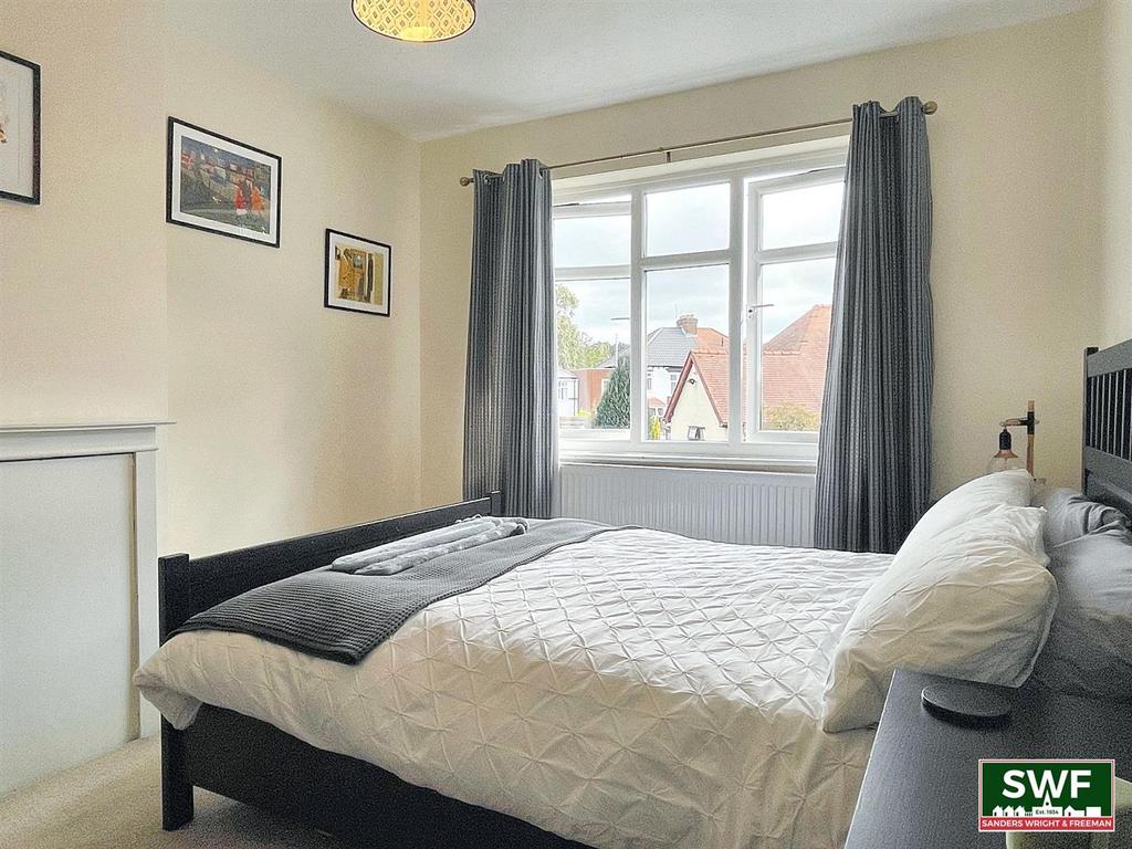BEDROOM2 A.jpg