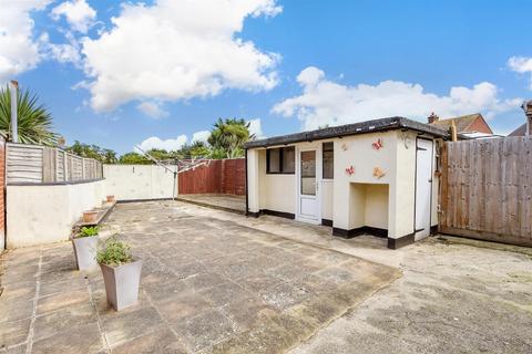 2 bedroom end of terrace house for sale, Kingston Avenue, Margate, Kent