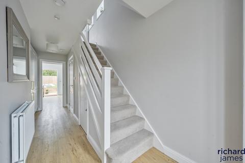 7 Rowan Drive, Royal Wootton Bassett, Swindon, SN4 7ES