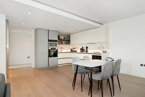2 bedroom flat to rent, Westmark Tower, West End Gate, London, W2