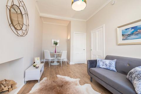 1 bedroom flat for sale, 15 (2F1) Dean Park Street, Edinburgh, EH4
