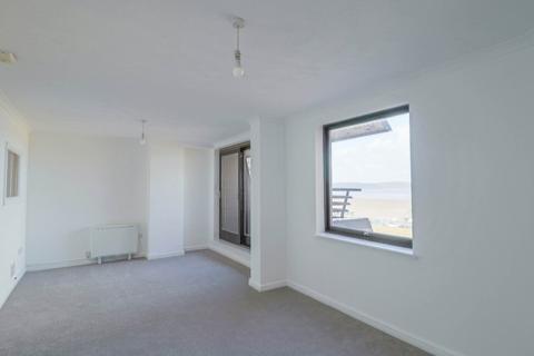 2 bedroom apartment for sale, Carlton Mansions, Fully Refurbished Sea Front Apartment