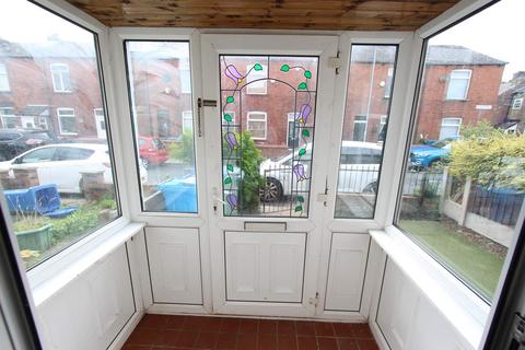 3 bedroom terraced house to rent, Lever Street, Heywood, Rochdale